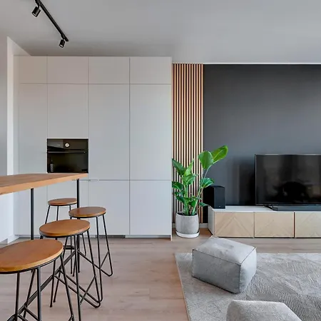 Brabank 20 By Grand Apartment