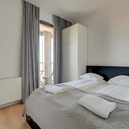 Brabank 20 By Grand *